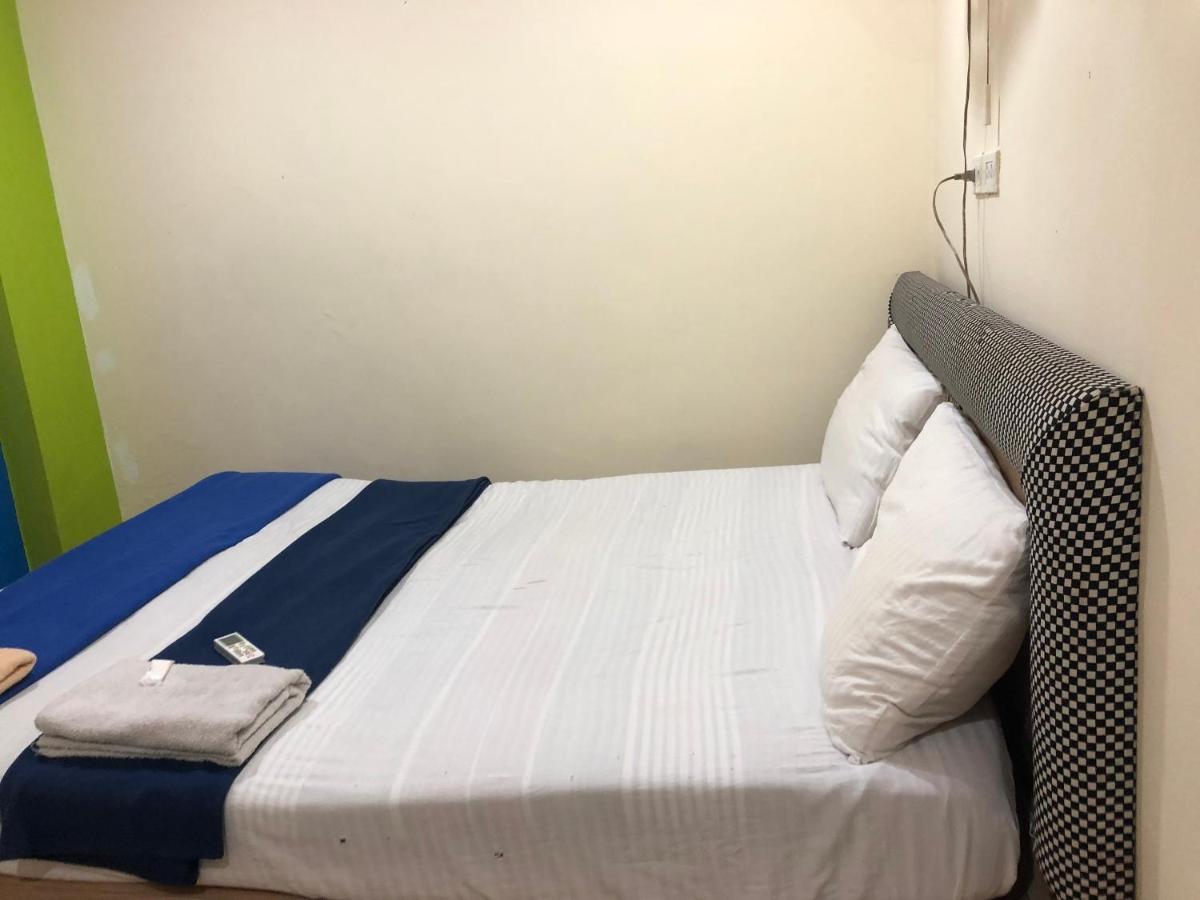 Hotel Oyo 1146 Paris In Bangkok Zewnętrze zdjęcie