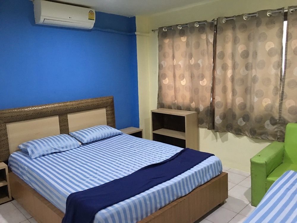 Hotel Oyo 1146 Paris In Bangkok Zewnętrze zdjęcie